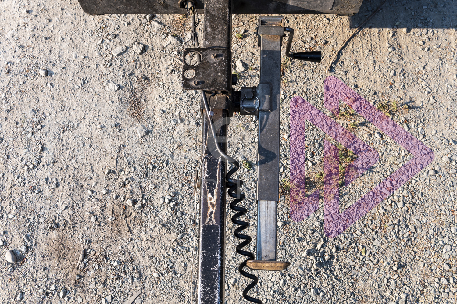 Chipper jockey stand